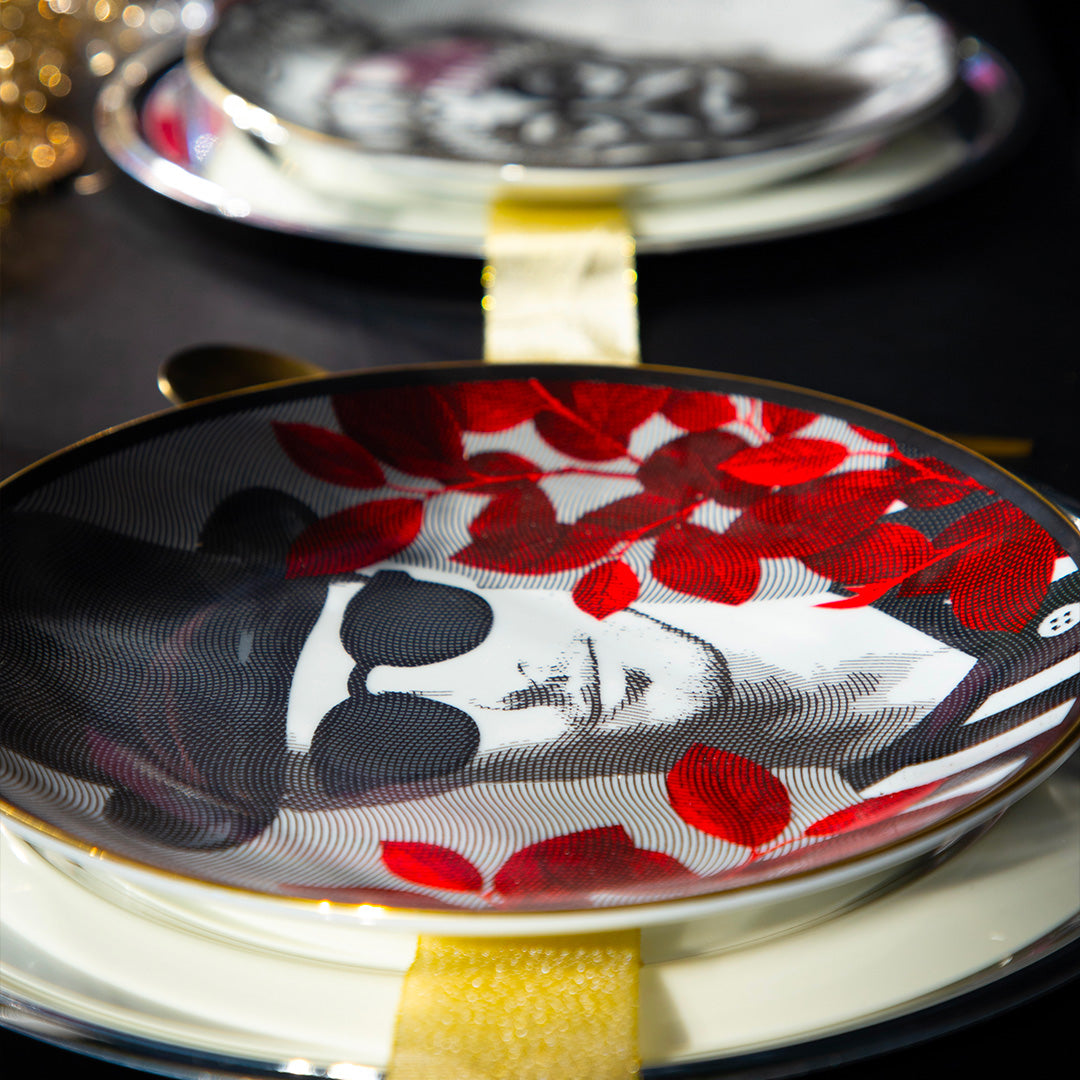 Decorative Plate The Rebel - Sagrada Familia