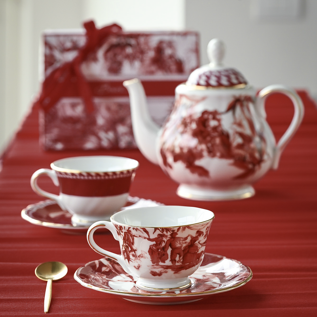 Set of 2 Tea Cups - Le Rouge