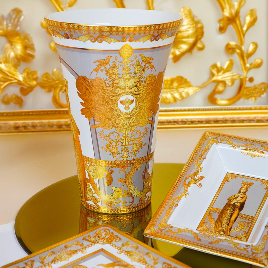 Vaso in porcellana - Minerva