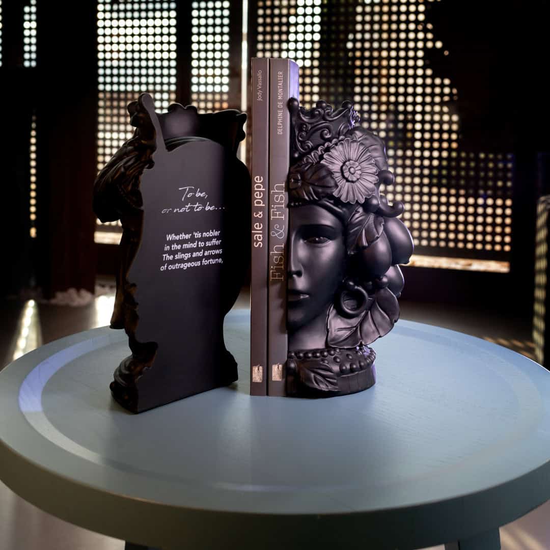 Bookend Couple - Black