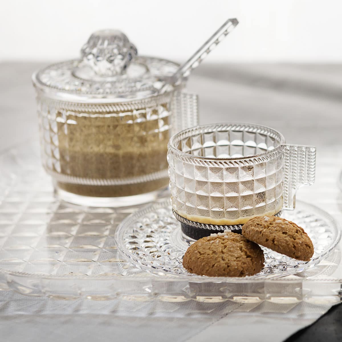 Transparent Sugar Bowl and Spoon - Chic & Zen