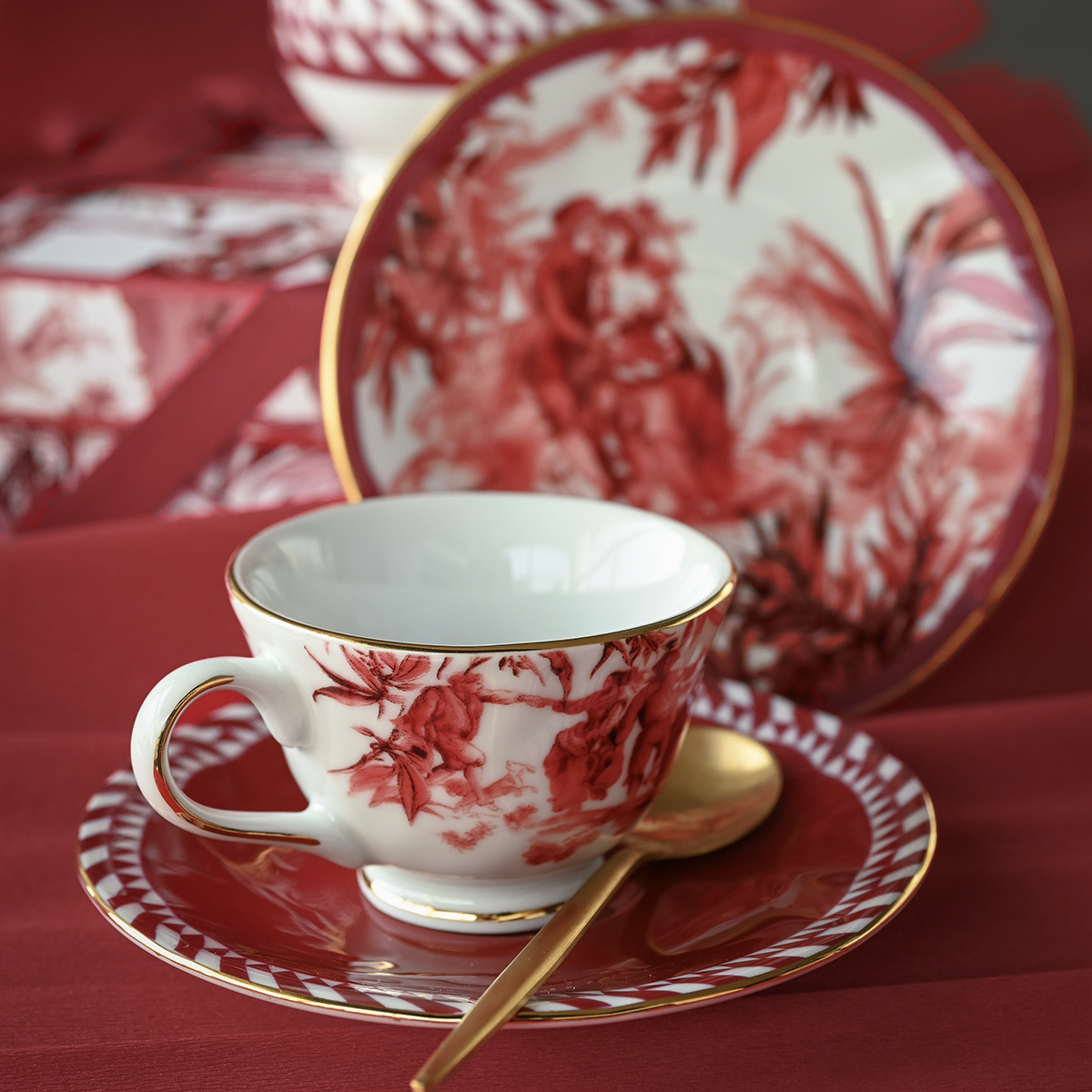 Set of 2 Coffee Cups - Le Rouge